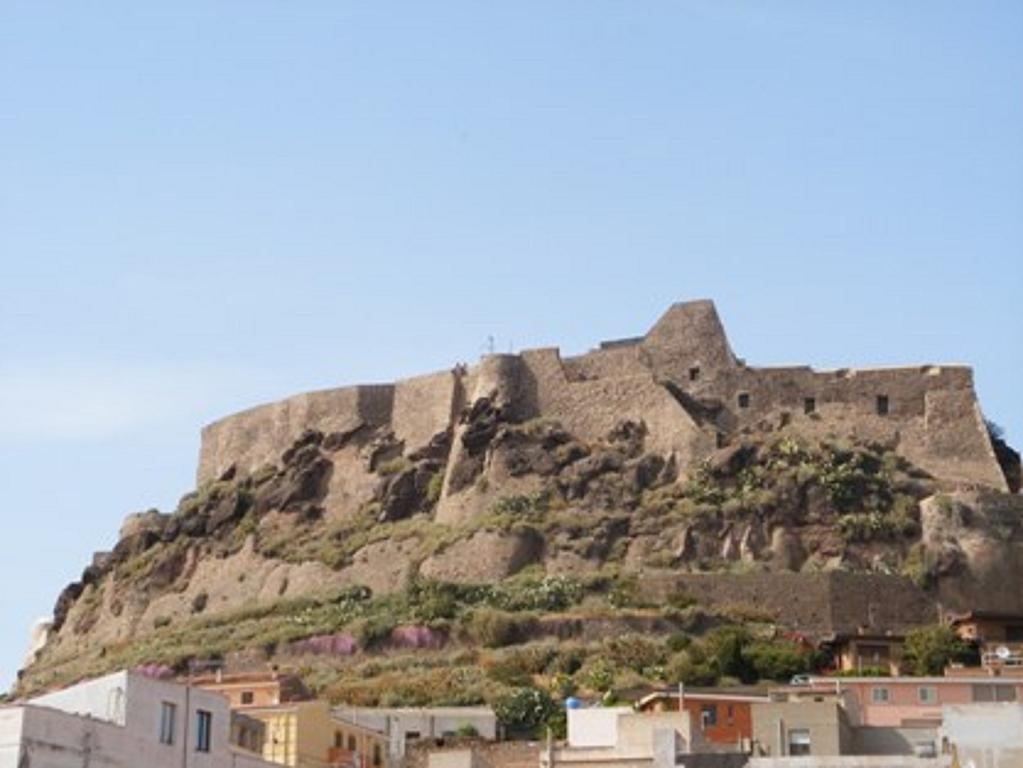 B&B La Pianedda Castelsardo Bagian luar foto